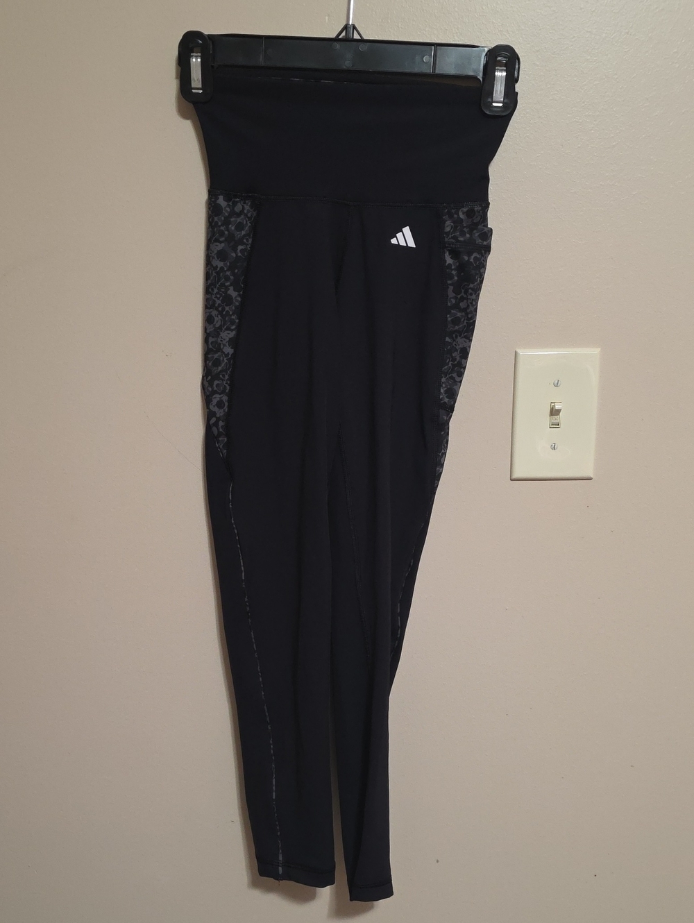 adidas Black High-Waist Leggings with Patterned Side Panels
